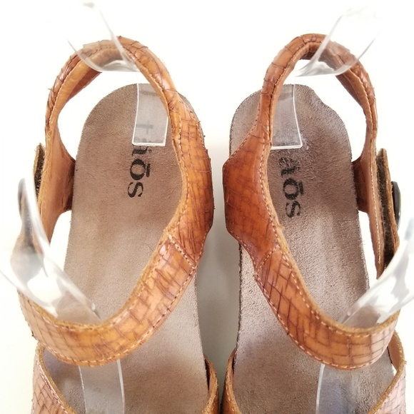 Taos Score Brown Wedge Strap Sandal Open Toe Shoes - Picture 8 of 12